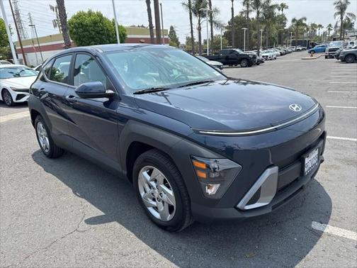 2025 Hyundai KONA SE