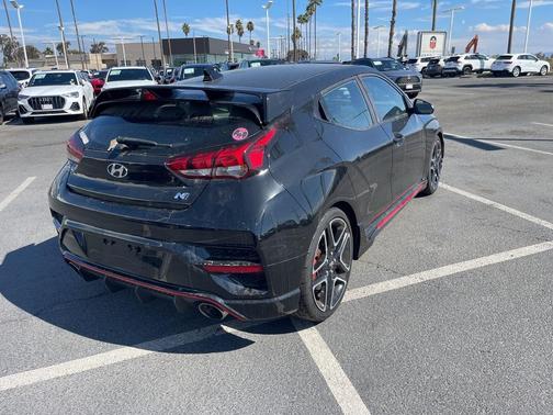 2022 Hyundai Veloster N Base