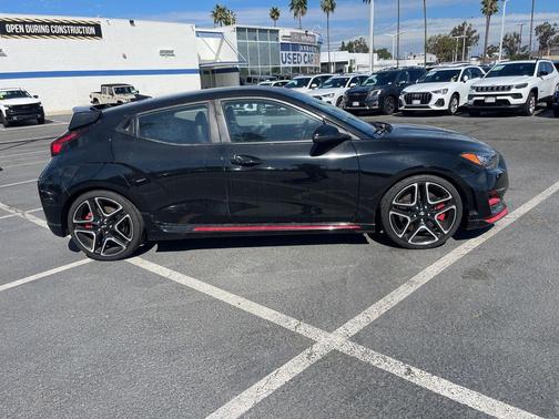 2022 Hyundai Veloster N Base