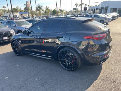 2022 Alfa Romeo Stelvio Quadrifoglio