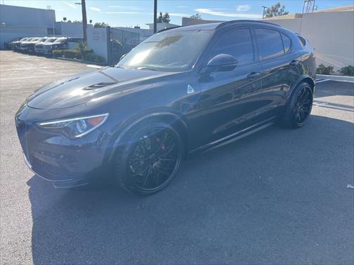 2022 Alfa Romeo Stelvio Quadrifoglio