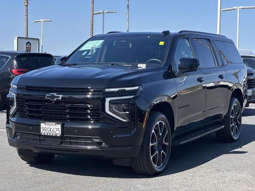 2025 Chevrolet Suburban RST