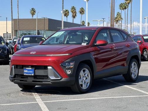 2025 Hyundai KONA SE