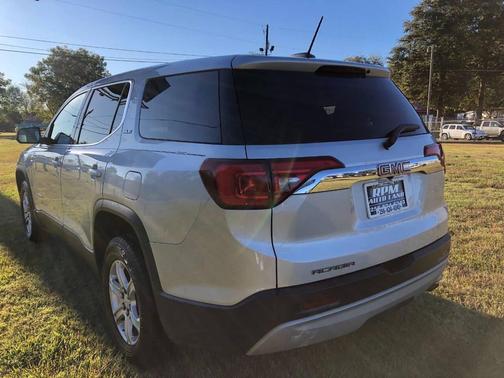 2017 GMC Acadia SLE-1