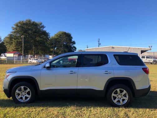 2017 GMC Acadia SLE-1