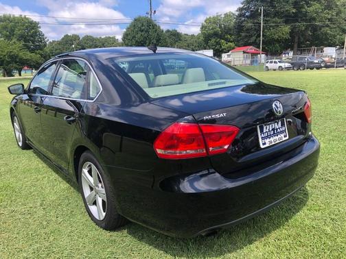 2015 Volkswagen Passat 1.8T Limited Edition