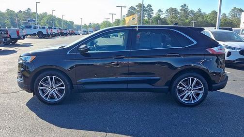 AGATE BLACK METALLIC 2023 Ford Edge TITANIUM
