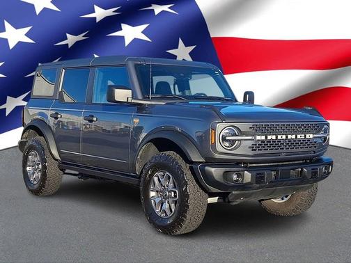 CARBONIZED GRAY METALLIC 2025 Ford Bronco BADLANDS