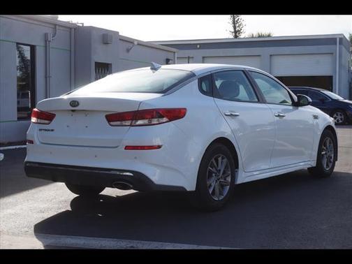 2020 Kia Optima LX