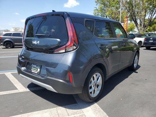 2023 Kia Soul LX IVT