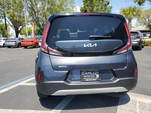 2023 Kia Soul LX IVT