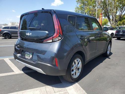 2023 Kia Soul LX IVT