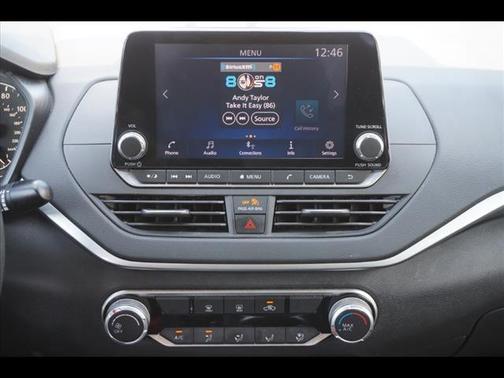 2022 Nissan Altima 2.5 SV