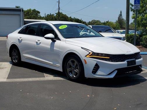 2022 Kia K5 LXS Auto FWD