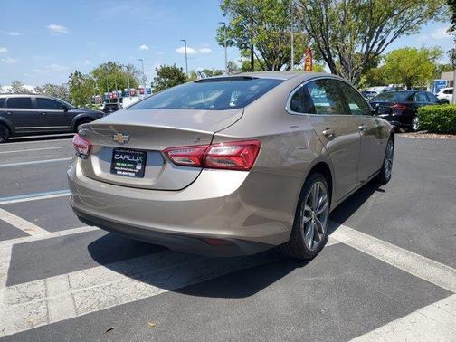 2022 Chevrolet Malibu 4dr Sdn LT