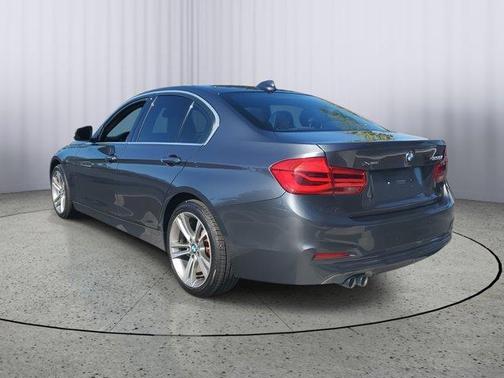 2018 BMW 330 i xDrive