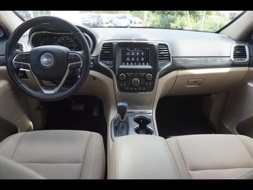 2020 Jeep Grand Cherokee Laredo