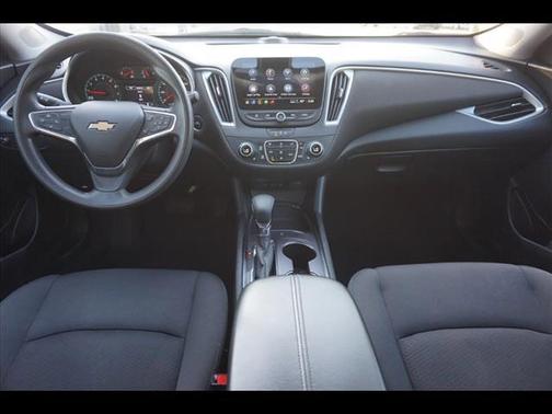 2022 Chevrolet Malibu 4dr Sdn LT