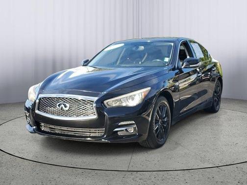 2017 INFINITI Q50 Base