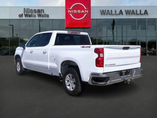 Summit White 2023 Chevrolet Silverado 1500 LT