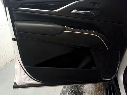 Crystal White Tri-Coat 2021 Cadillac Escalade Sport