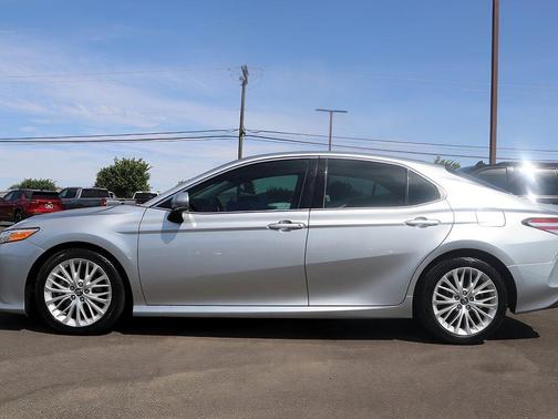 2018 Toyota Camry XLE