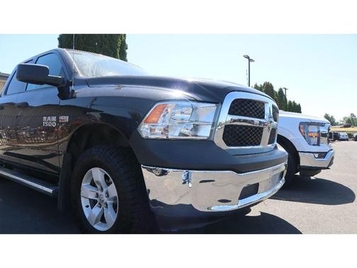 2018 RAM 1500 ST