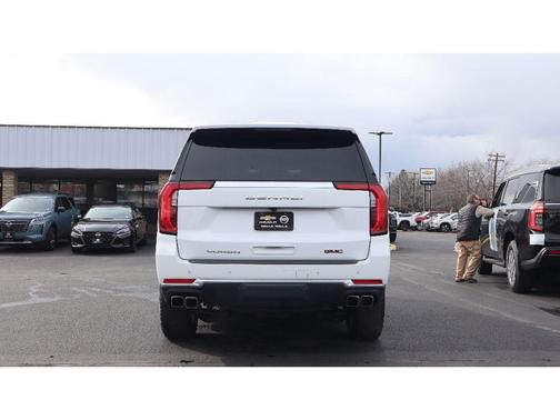 2025 GMC Yukon Denali