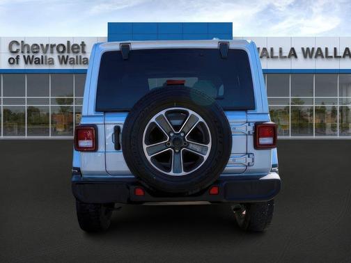 Silver Zynith 2023 Jeep Wrangler Sahara