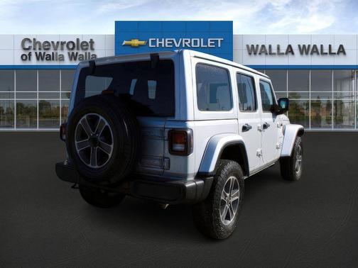 Silver Zynith 2023 Jeep Wrangler Sahara
