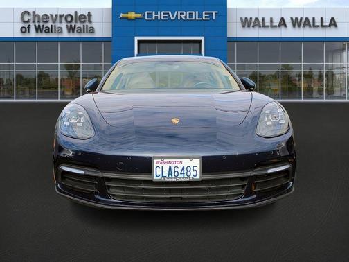2019 Porsche Panamera Base