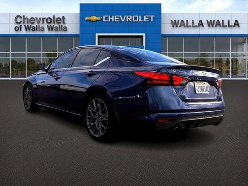 2023 Nissan Altima 2.0 SR