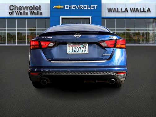 2023 Nissan Altima 2.0 SR