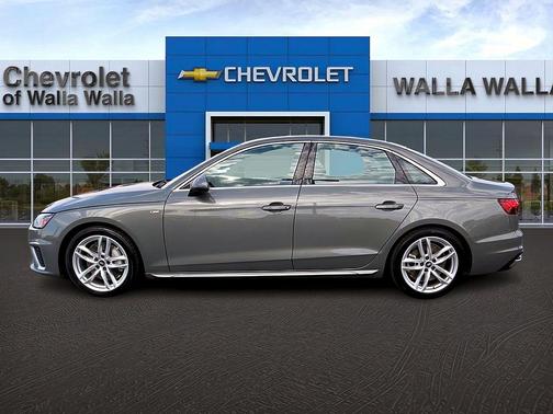 2023 Audi A4 45 S line Premium Plus