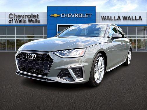 2023 Audi A4 45 S line Premium Plus