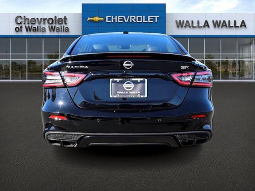 2023 Nissan Maxima SR