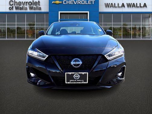 2023 Nissan Maxima SR