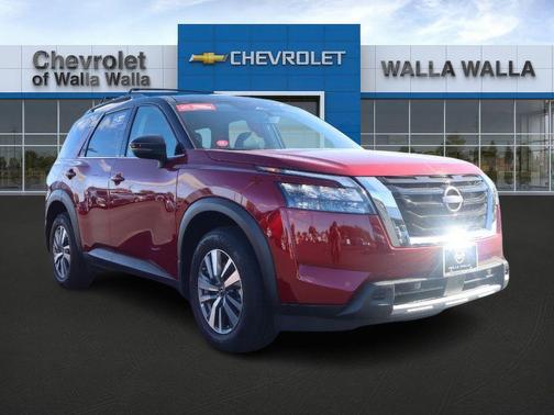 2025 Nissan Pathfinder SL