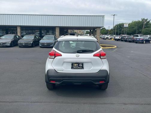 Fresh Powder 2019 Nissan Kicks S