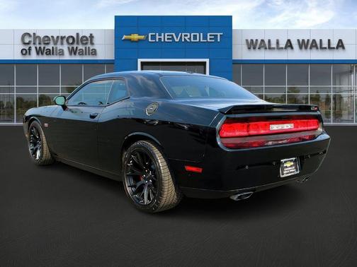 2013 Dodge Challenger SRT8