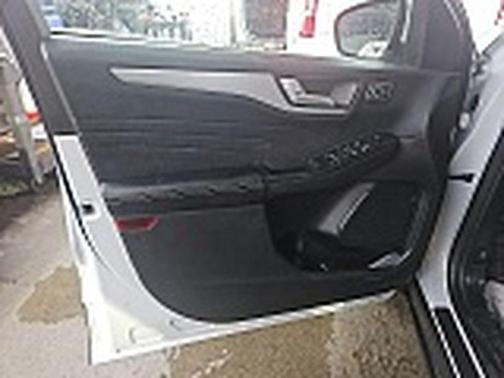 2025 Ford Escape Platinum