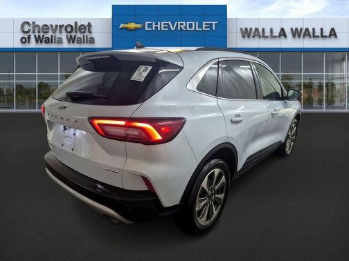 2025 Ford Escape Platinum