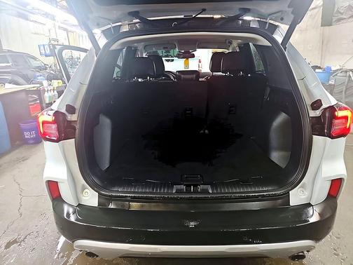 2025 Ford Escape Platinum