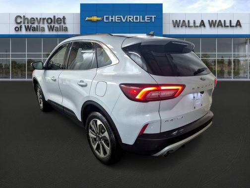 2025 Ford Escape Platinum