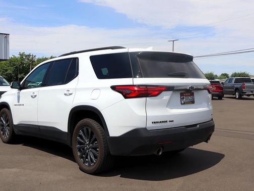 2022 Chevrolet Traverse RS