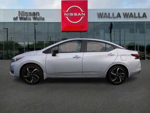 2025 Nissan Versa 1.6 SR