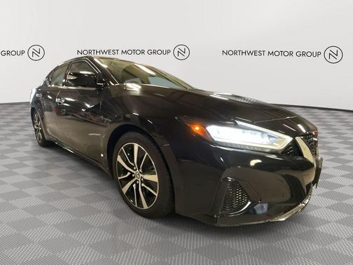 2021 Nissan Maxima SV
