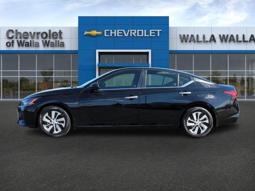 Black 2024 Nissan Altima 2.5 S