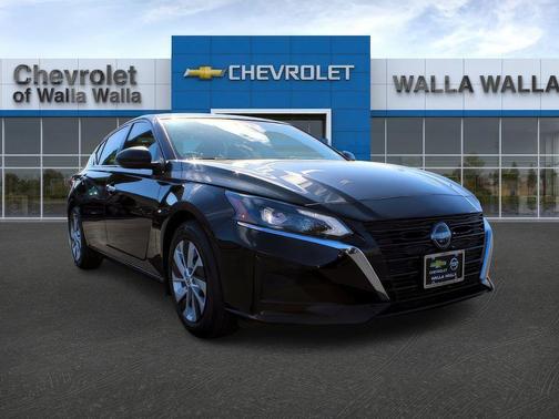 Black 2024 Nissan Altima 2.5 S