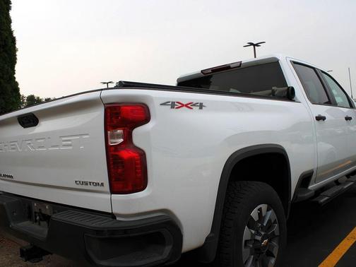2022 Chevrolet Silverado 2500 Custom
